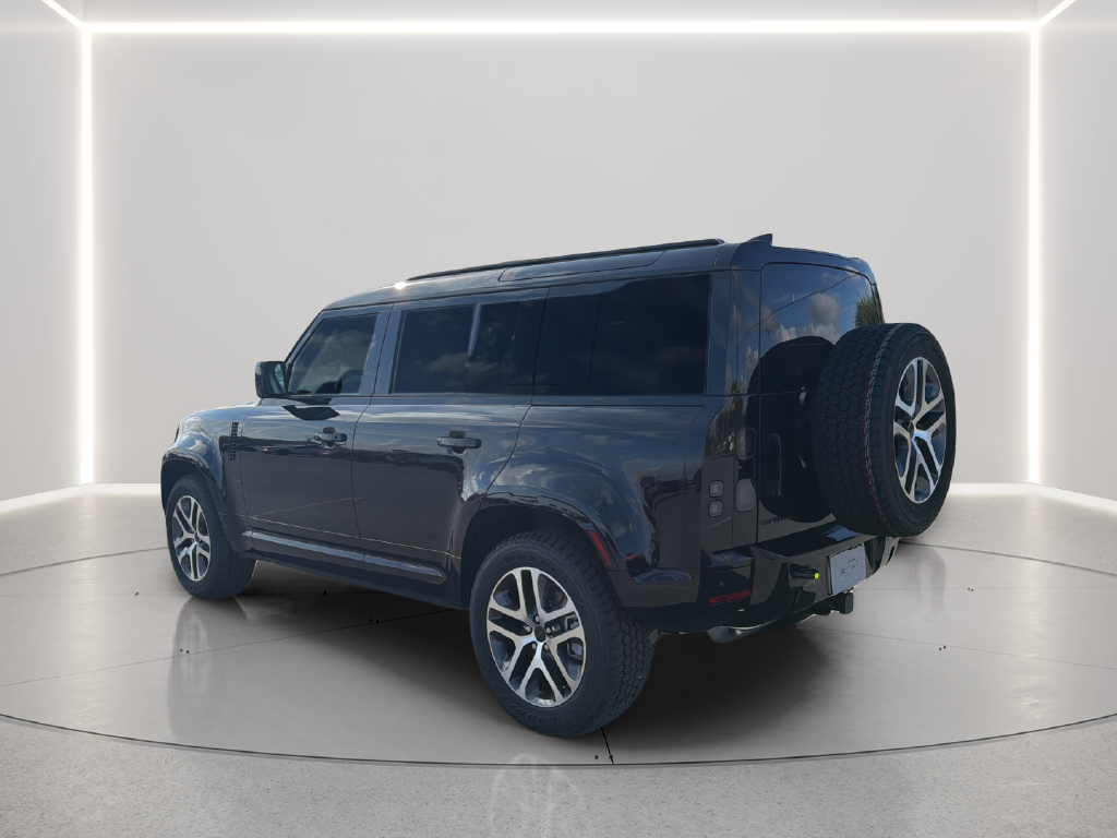 New 2026 Santorini Black Land Rover X-Dynamic SE image 15