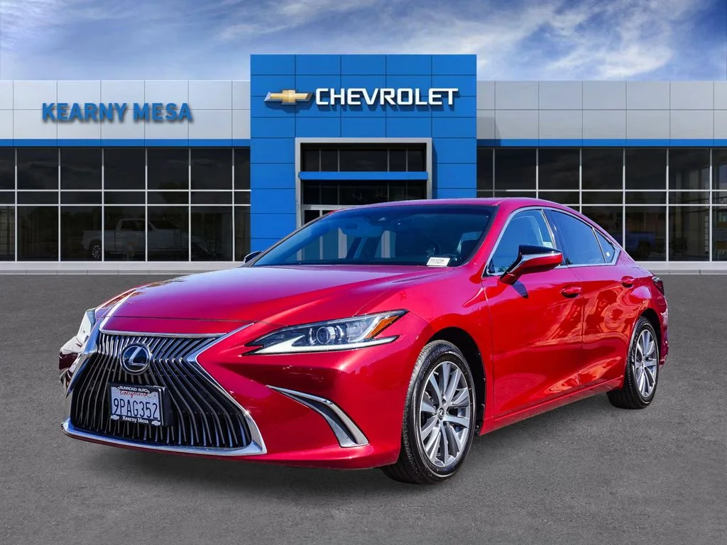 Used 2020 Red Lexus 350 image 3
