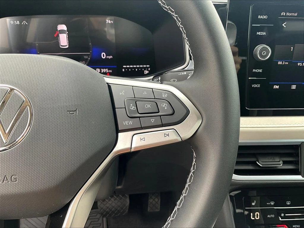 New 2026 Black Volkswagen 1.5T SE image 27