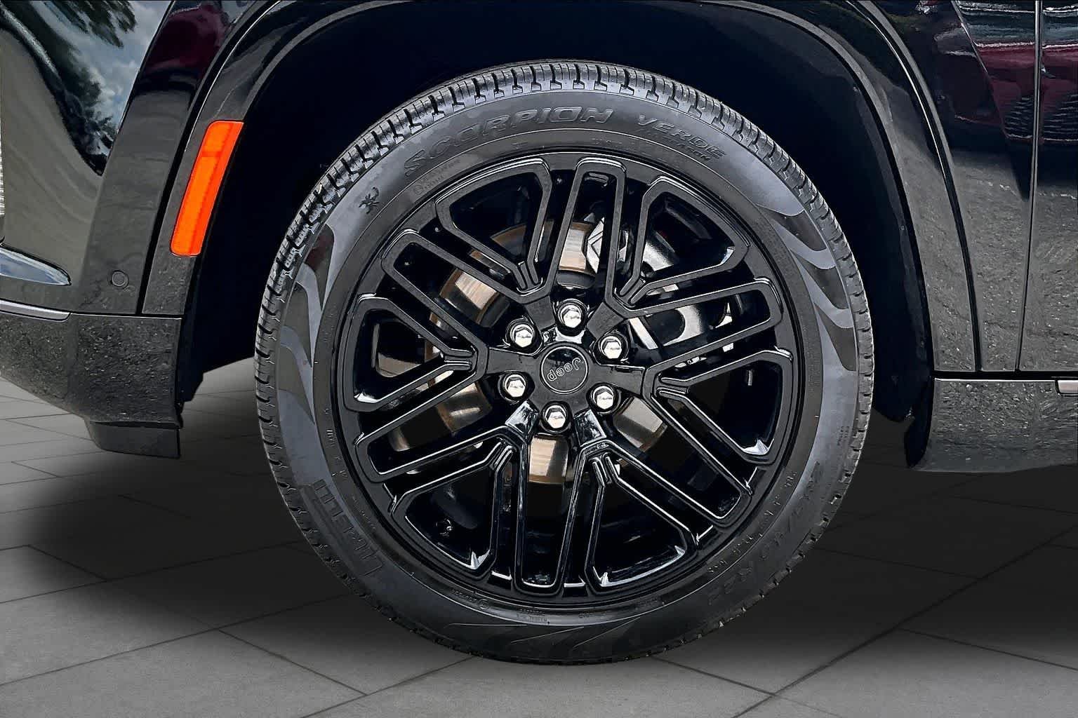 Used 2026 High Gloss Black Jeep Limited Reserve image 10