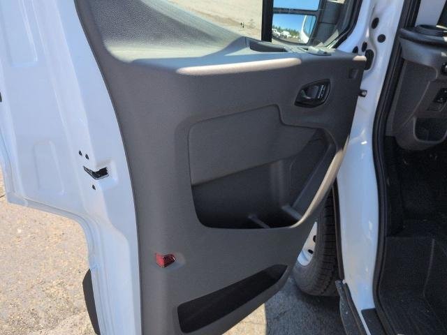 New 2026 Oxford White Ford Cargo Van image 9