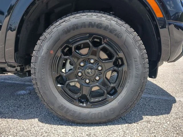 New 2026 Shadow Black Ford XLT image 11