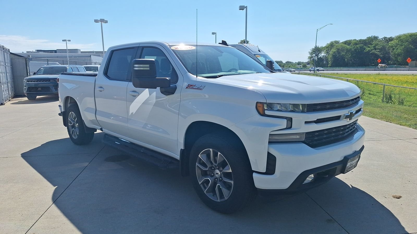 Used 2020  Chevrolet RST image 7