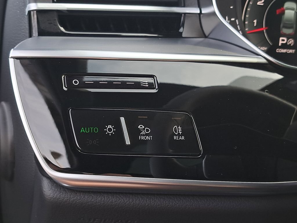 2025 Audi A8 Base - Photo 24