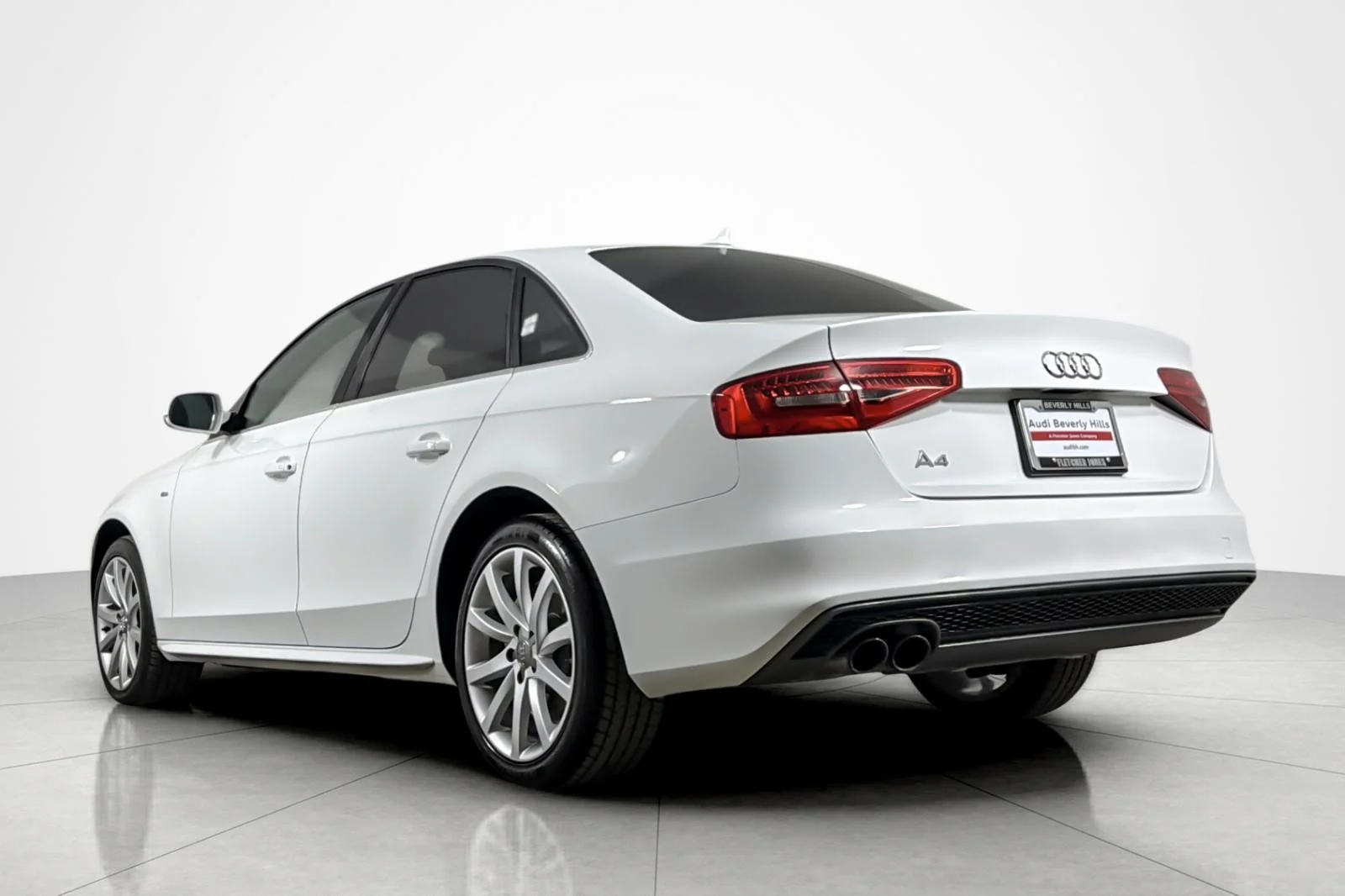 Used 2014 Ibis White Audi 4dr Sdn CVT FrontTrak 2.0T Premium image 3