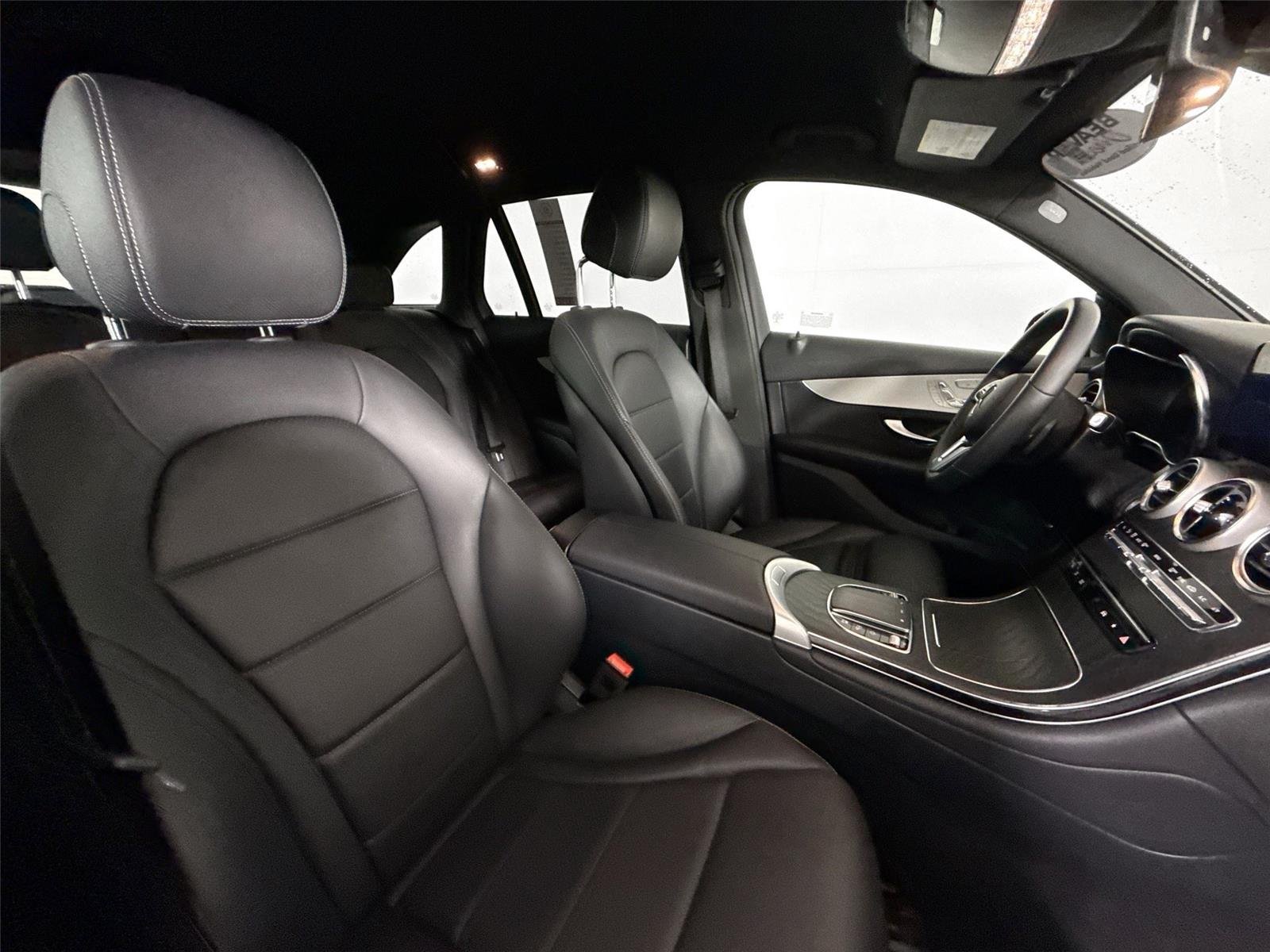Used 2022 Black Mercedes-Benz GLC 300 image 41