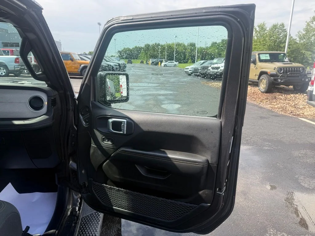 Used 2025 Gray Jeep Sahara 4xe image 56