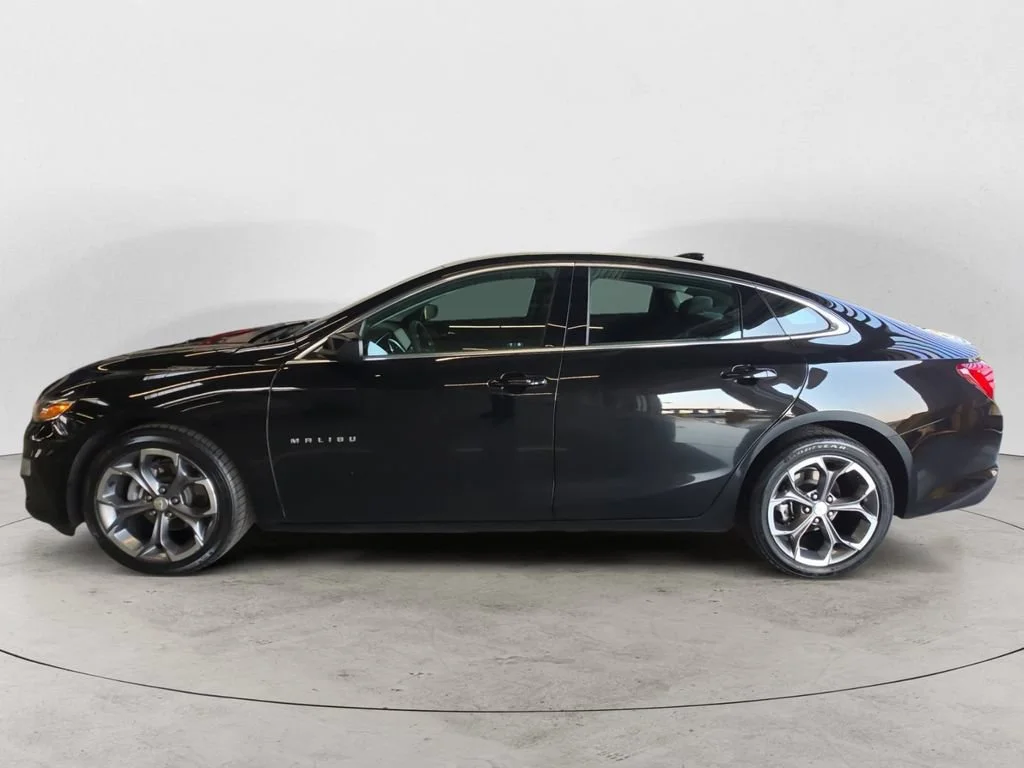 Used 2024 Mosaic Black Metallic Chevrolet 1LT image 8