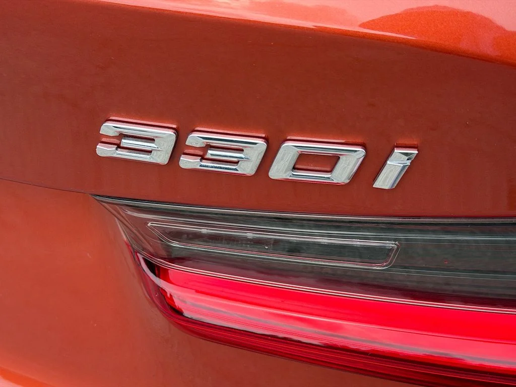 Used 2021 Orange BMW 330i image 8