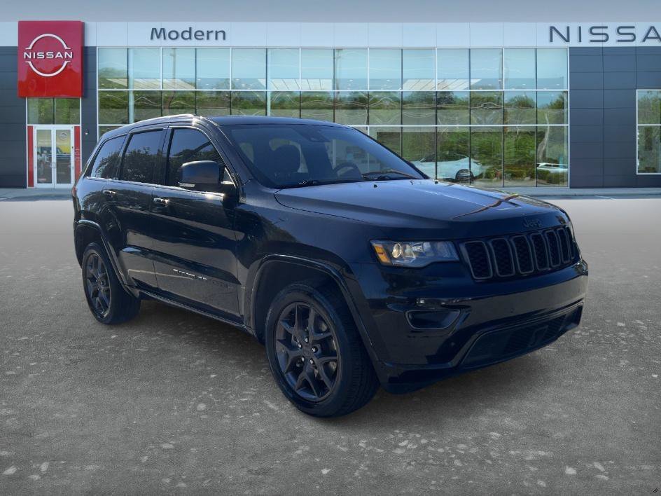 Used 2021 Diamond Black Crystal Pearlcoat Jeep 80th Anniversary image 3