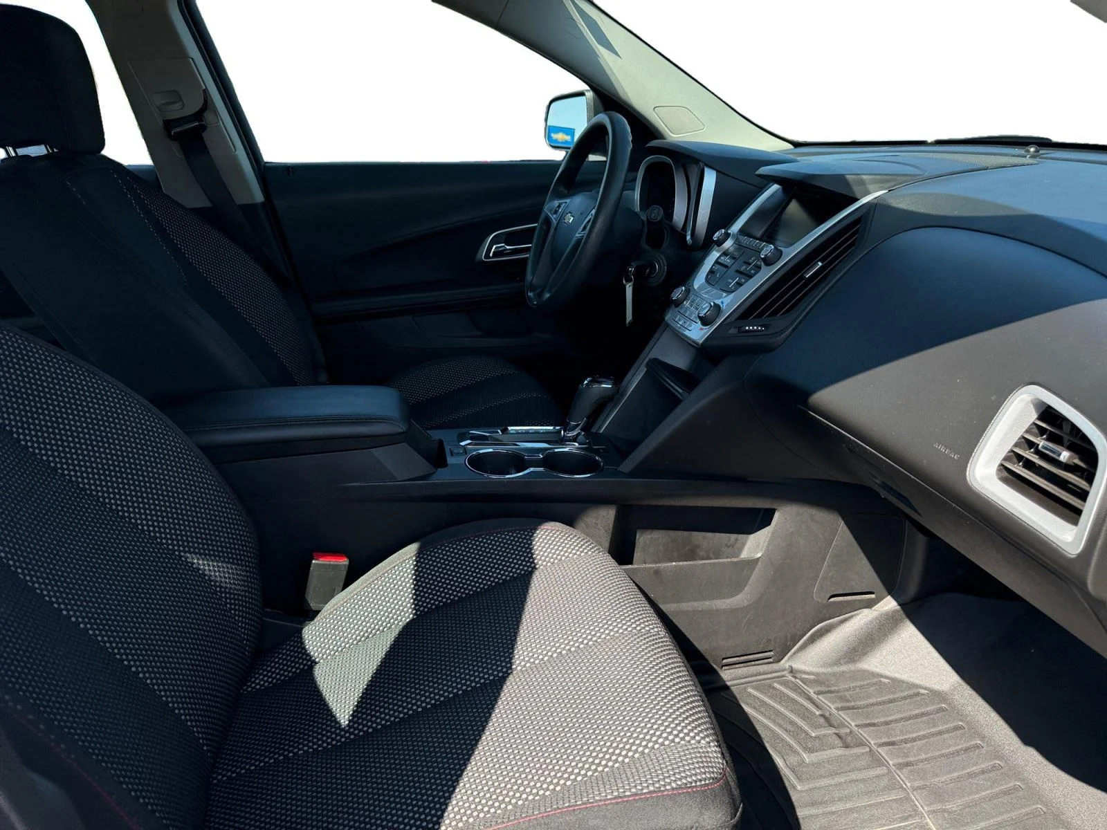 Used 2016 CHAMPAGNE SILVER METALLIC Chevrolet LS image 16