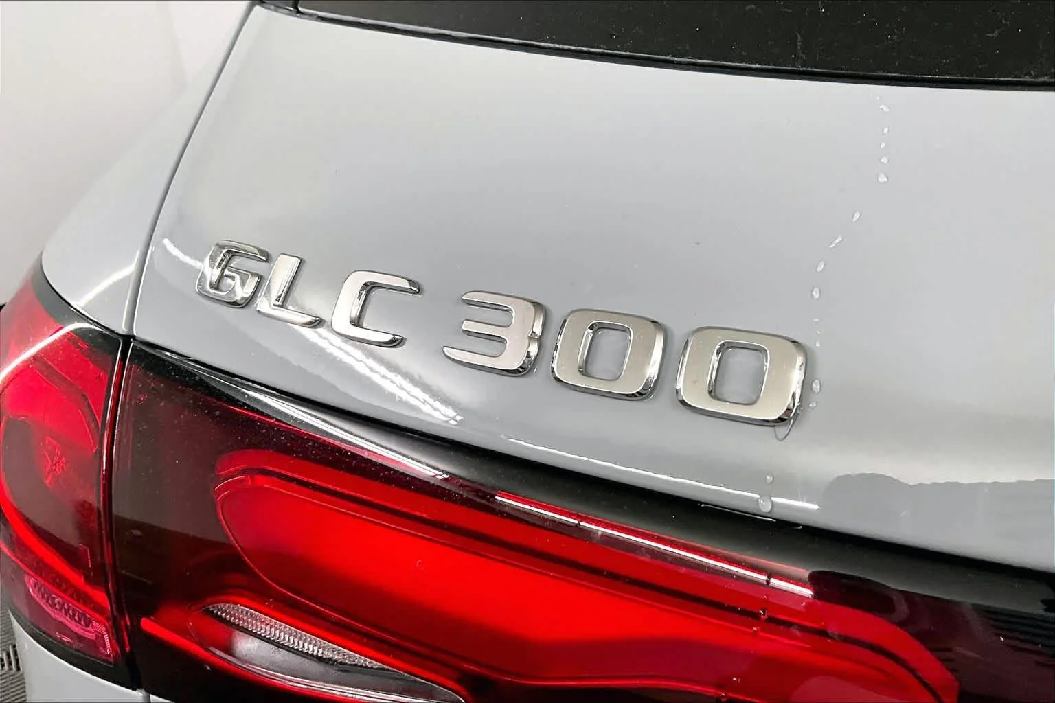 New 2026 MANUFAKTUR Alpine Grey Mercedes-Benz GLC 300 image 7