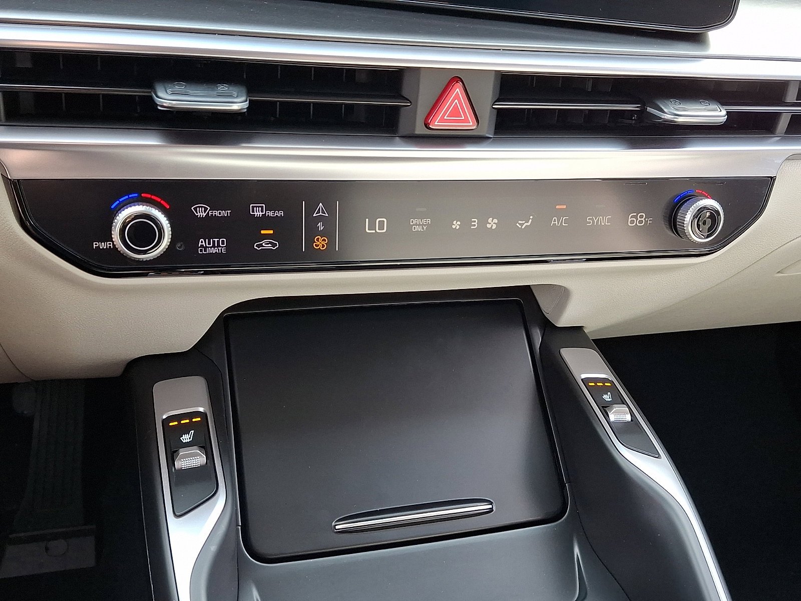 Used 2025 Aurora Black Pearl Kia EX image 14
