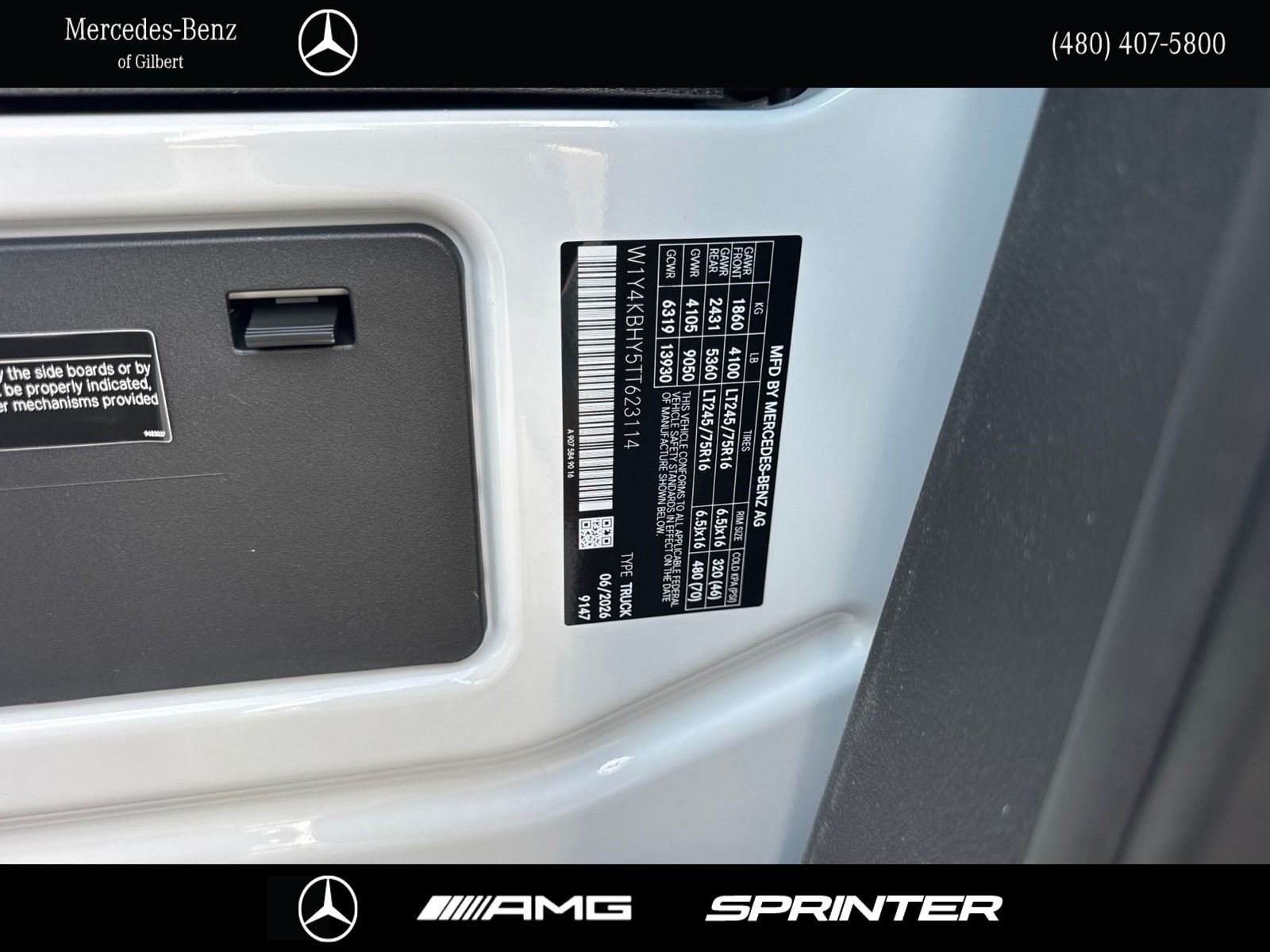 New 2026 Arctic White Mercedes-Benz Cargo 144 WB image 28