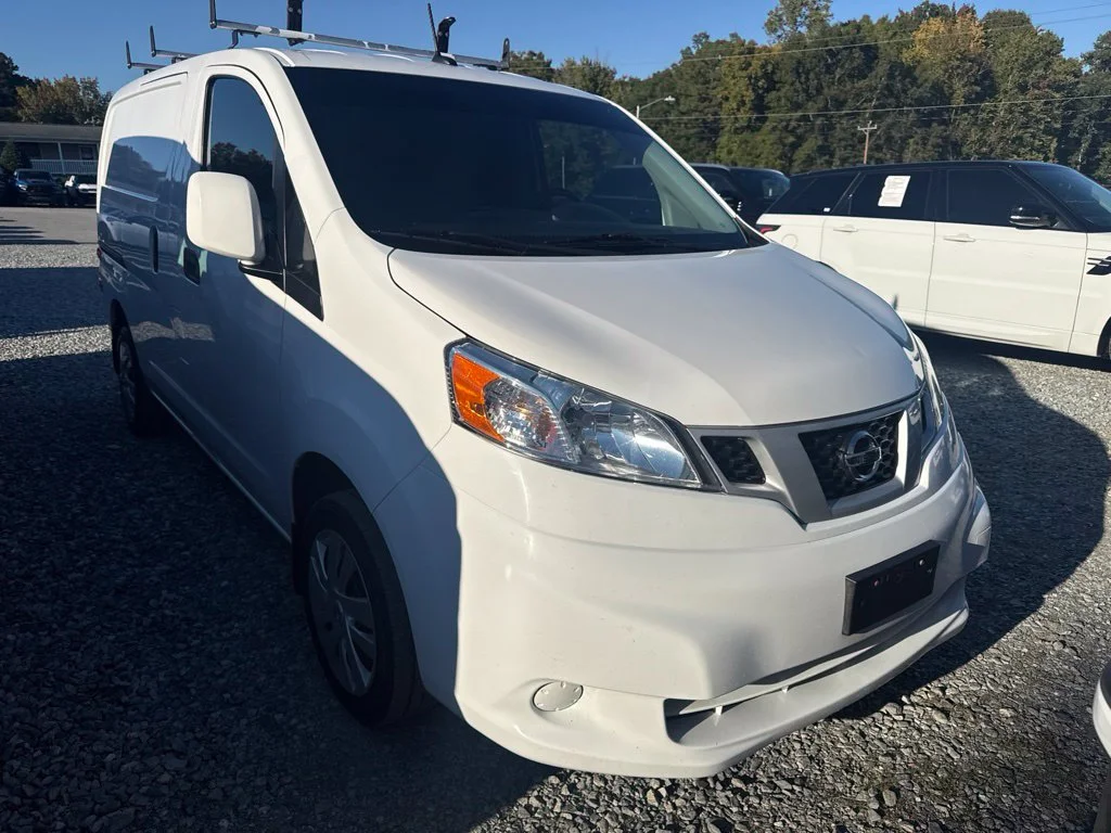 Used 2021 White Nissan SV image 2