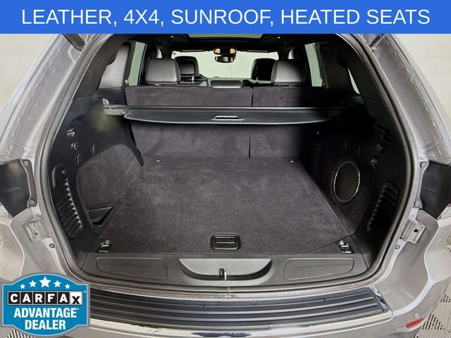 Used 2020 Silver Jeep Limited image 27