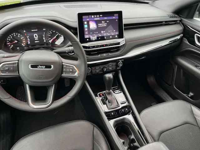 Used 2025 White Jeep Trailhawk image 13