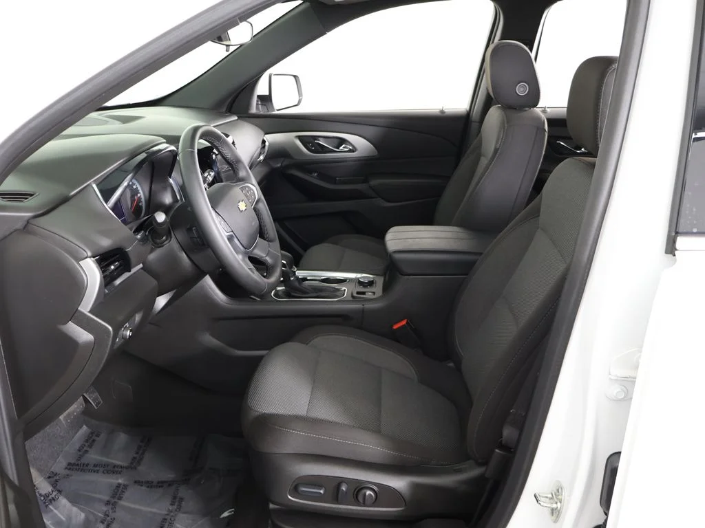 Used 2023 Summit White Chevrolet LT image 29