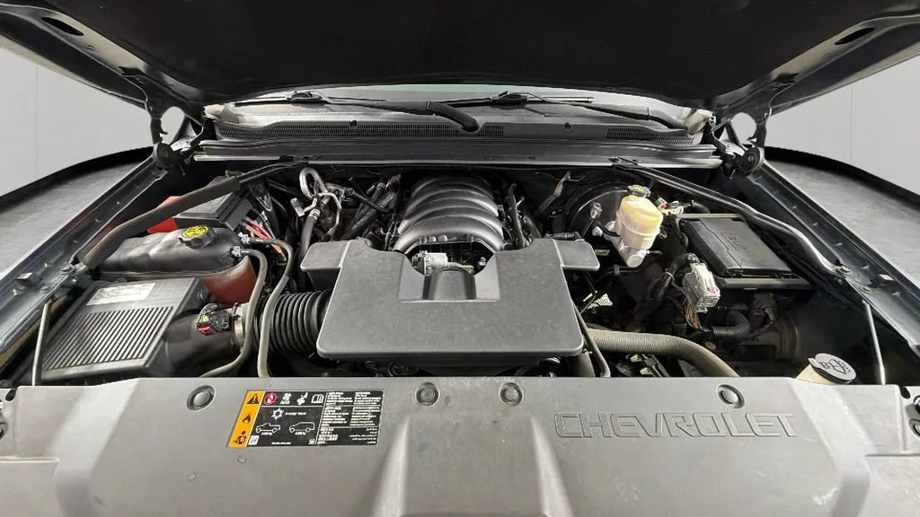 Used 2019 SHADOW GRAY METALLIC Chevrolet LT image 36