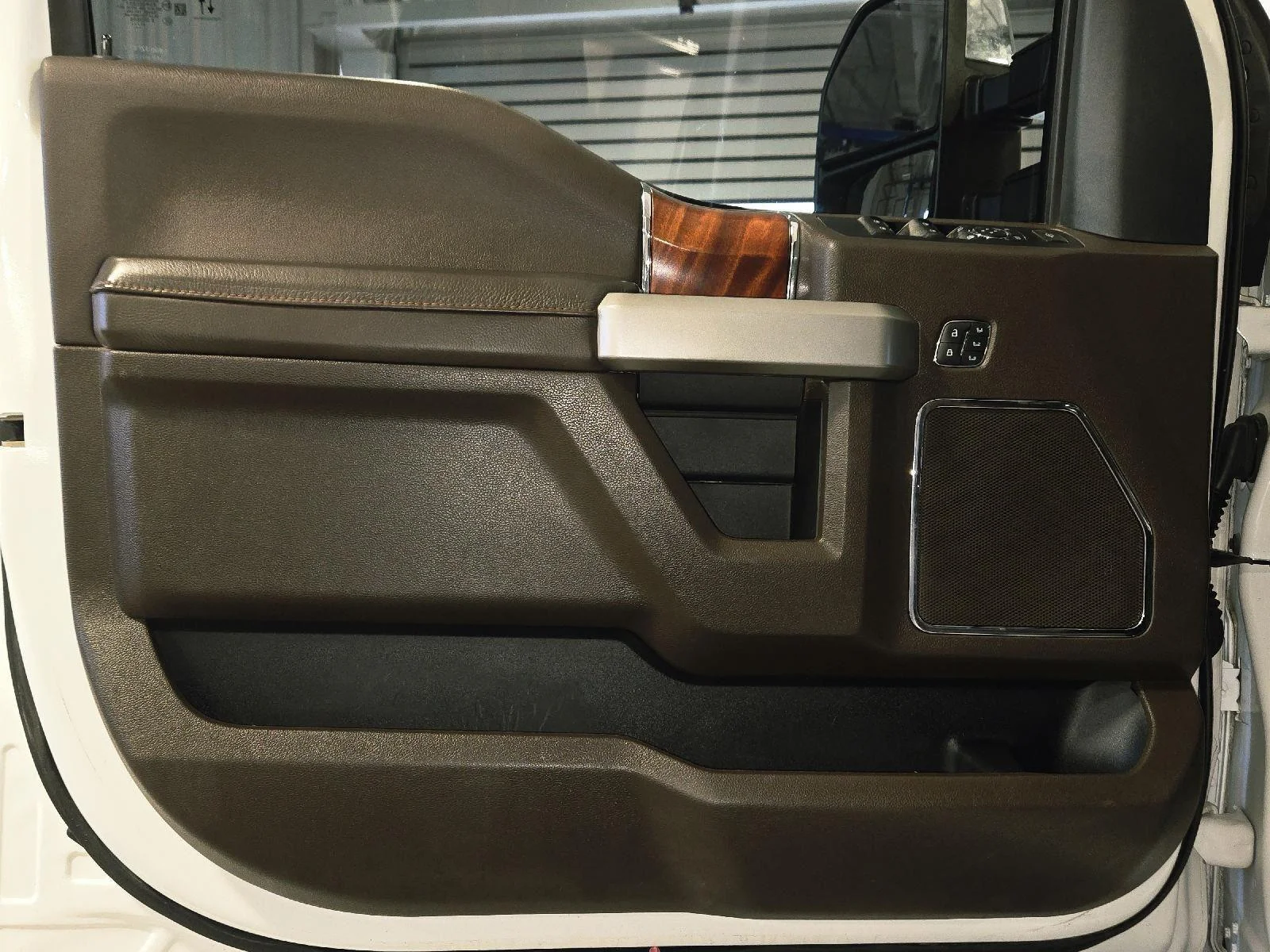Used 2022 Star White Metallic Tri-Coat Ford King Ranch image 10