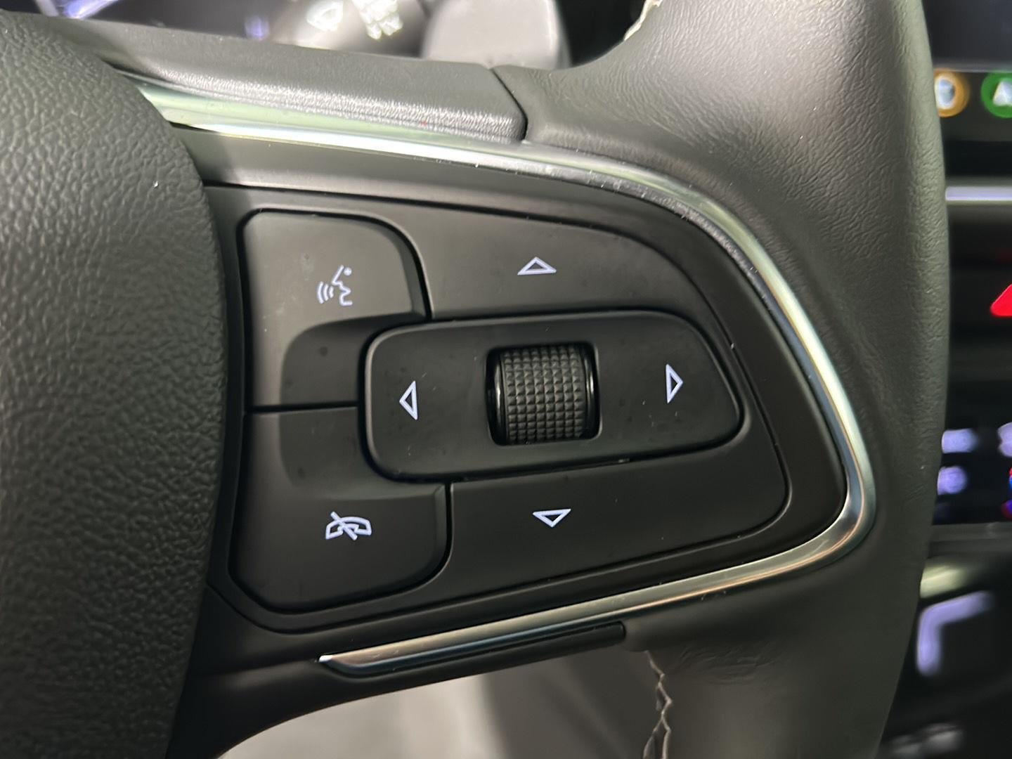 Used 2023 Moonstone Gray Metallic Buick Avenir image 27