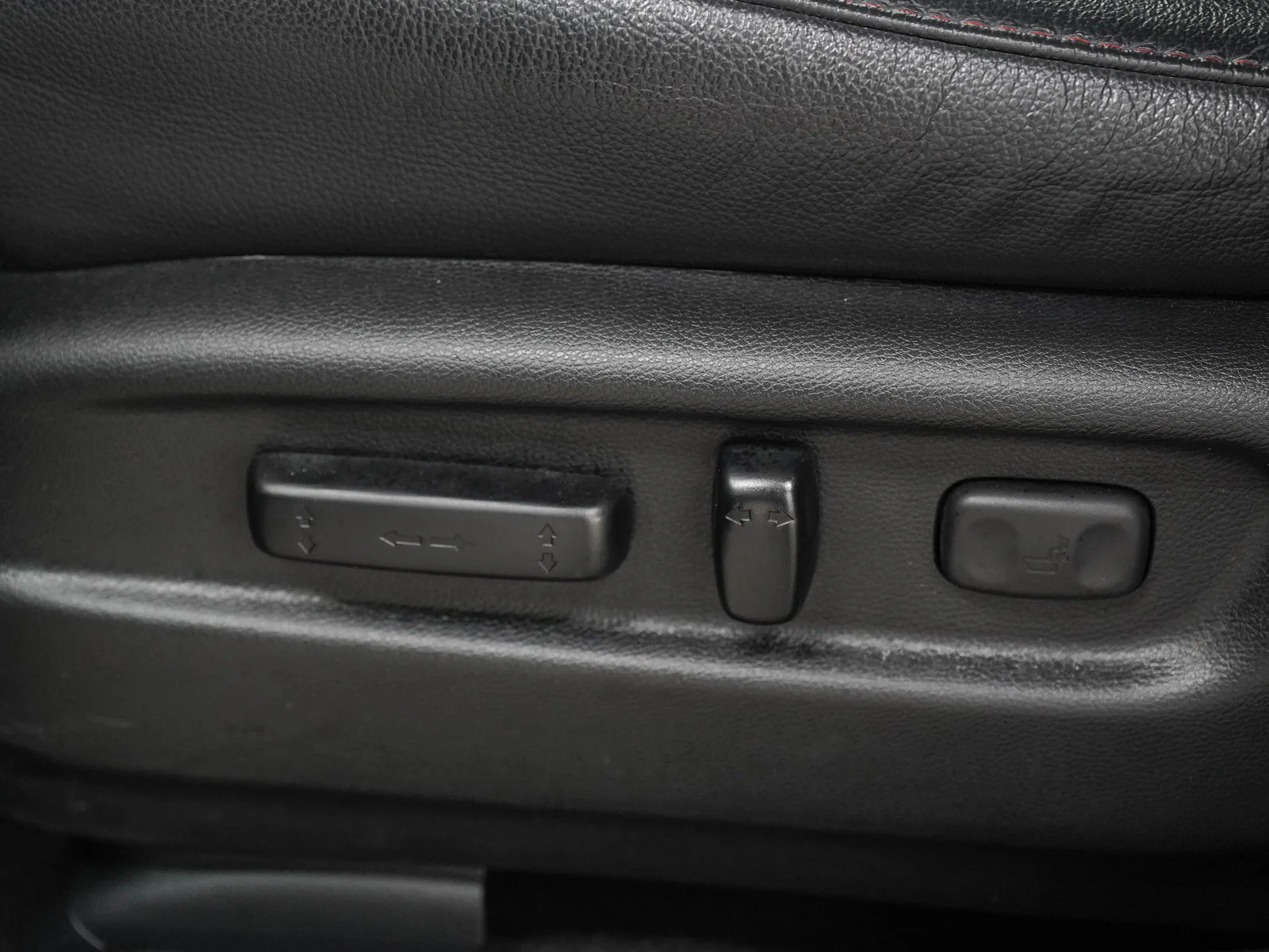 Used 2024 Crystal Black Pearl Honda Black Edition image 25