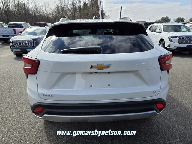 2026 Chevrolet Trax LT - Photo 6