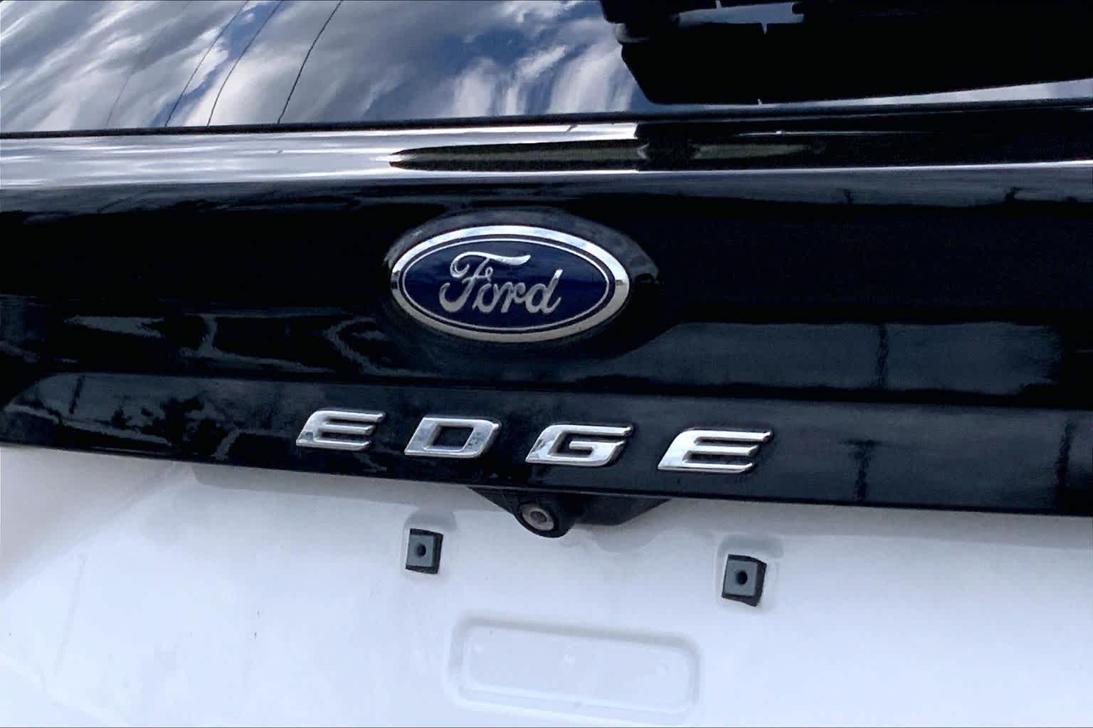 Certified Used 2024 Oxford White Ford SEL image 28