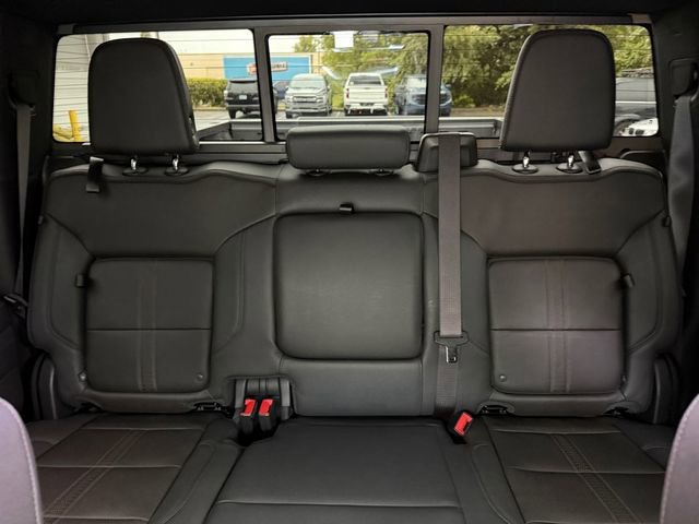 Used 2024 Black Chevrolet High Country image 13