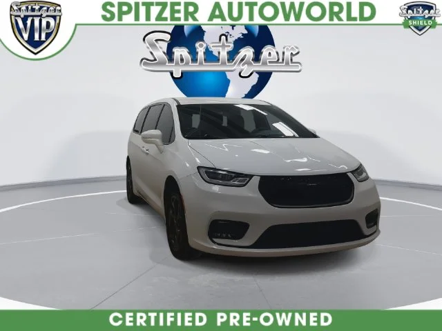 Used 2022 White Chrysler Touring L image 4