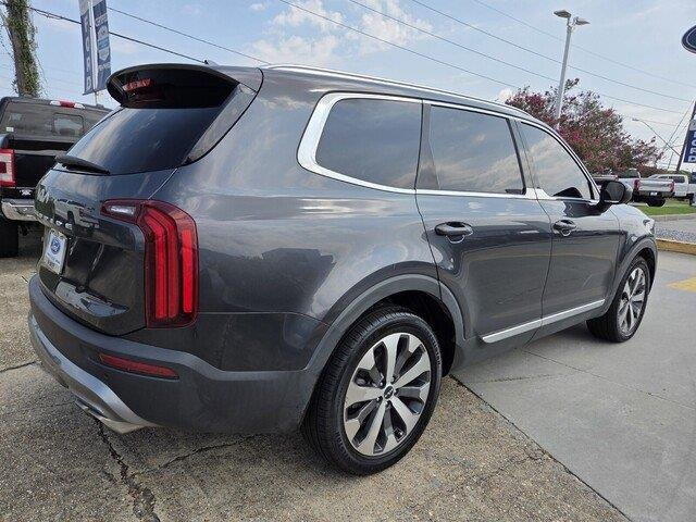 Used 2022 Gravity Grey Kia EX image 5