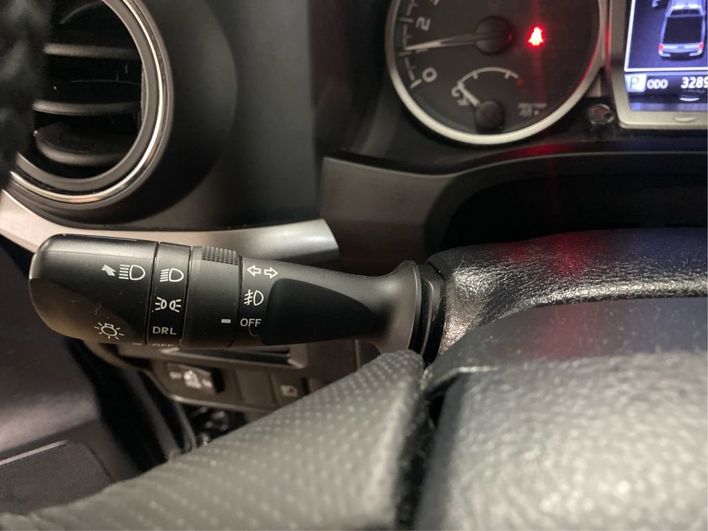 Used 2018 Black Toyota SR5 image 21