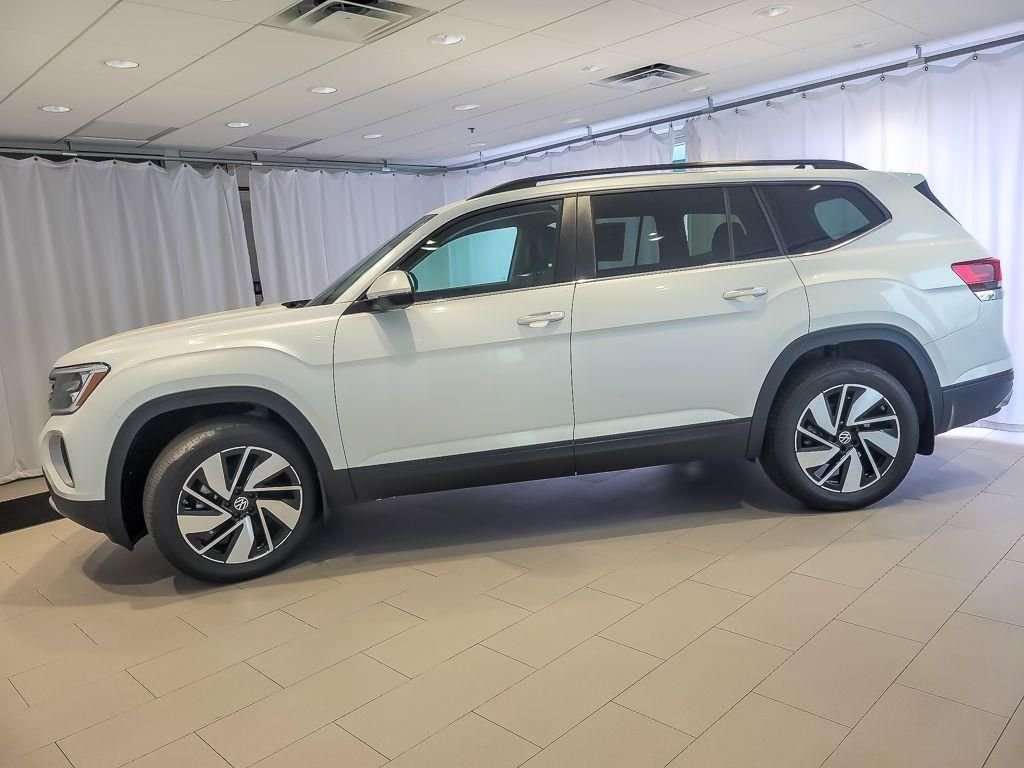 New 2026 Opal White Pearl Volkswagen 2.0T SE w/Technology image 4