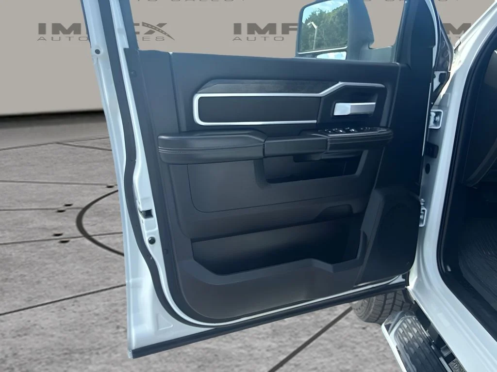 Used 2024 White Ram Big Horn image 14