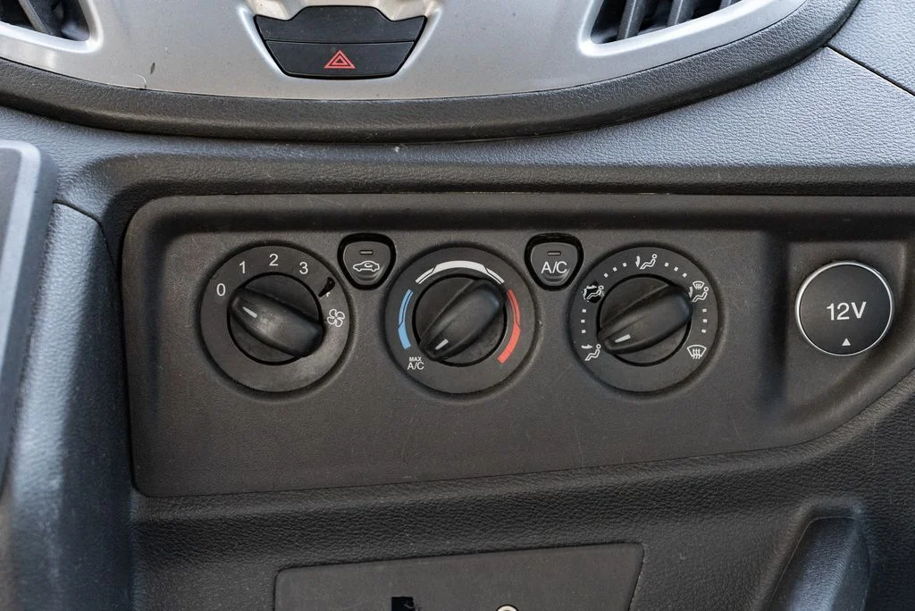 Used 2015 White Ford XLT image 14