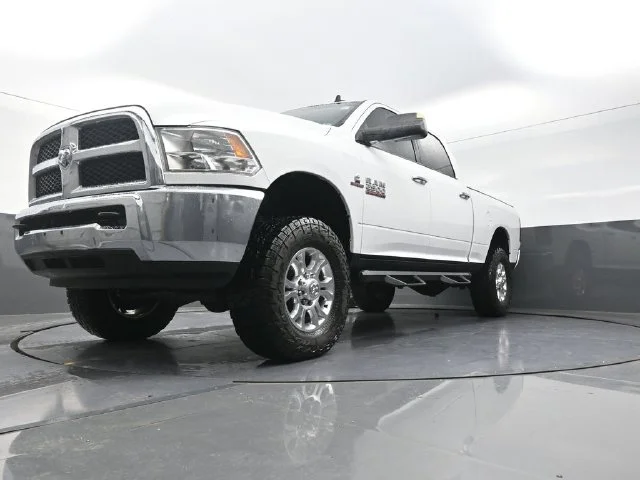Used 2016 White Ram SLT image 33
