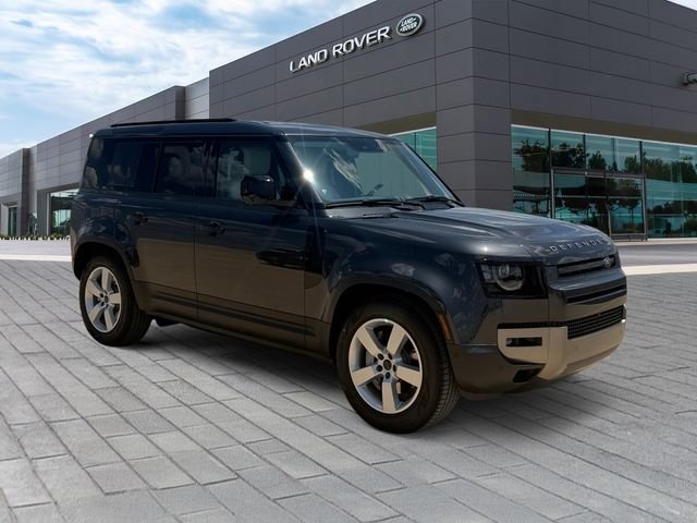 New 2026 Carpathian Grey Land Rover S image 7