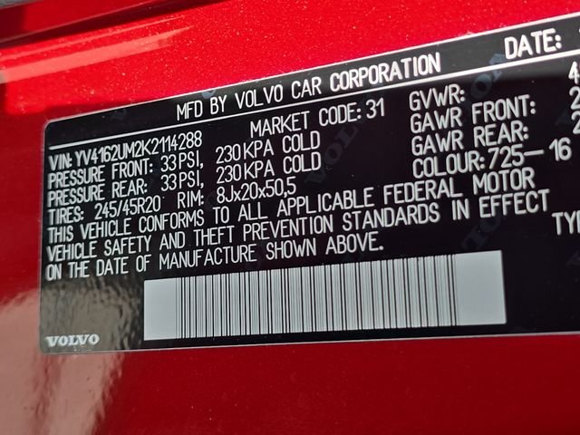 Used 2019 Red Volvo R-Design image 37