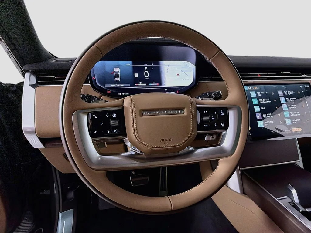 New 2026 Belgravia Green Land Rover SE 7 Seats image 11