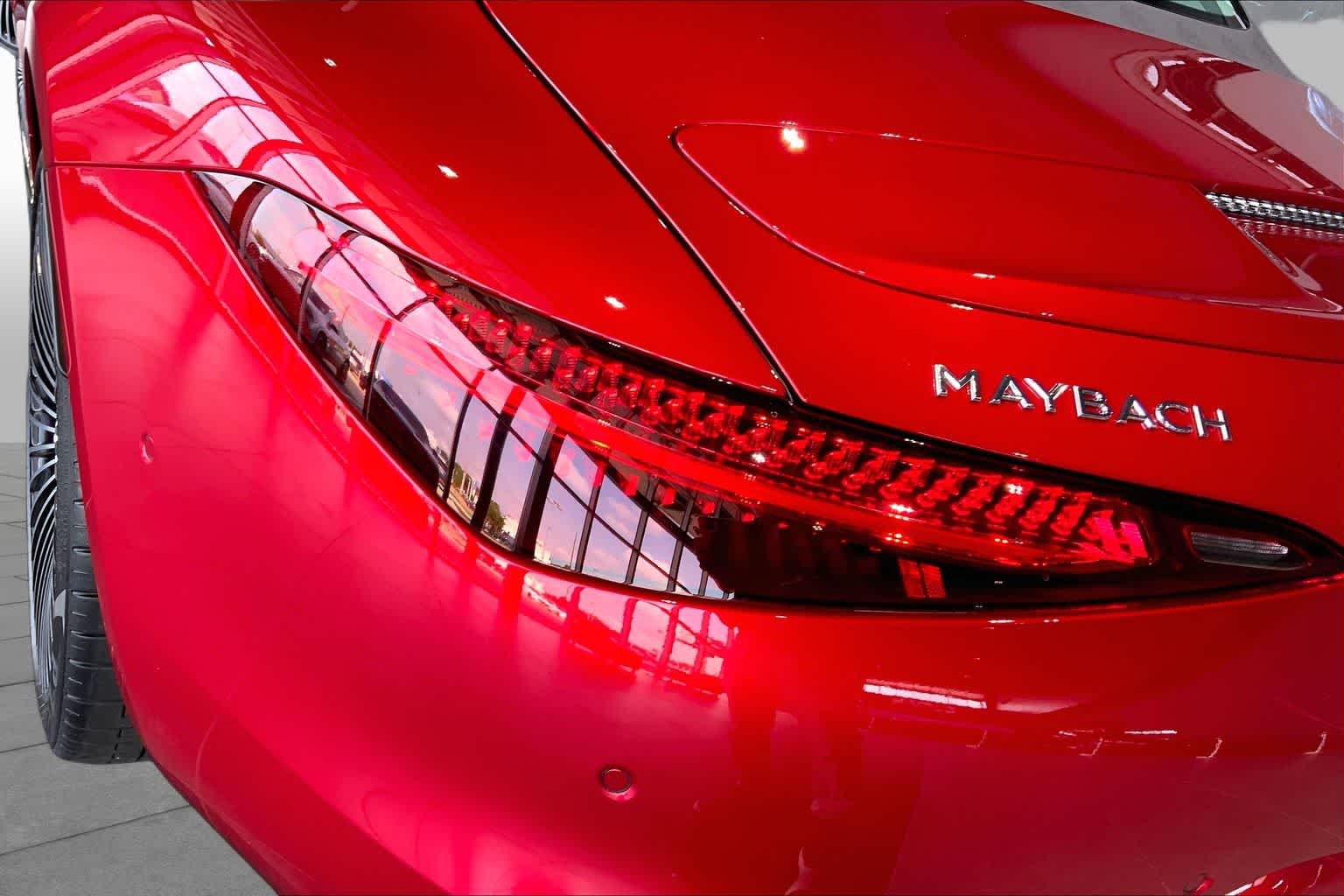 New 2026 MANUFAKTUR garnet red metallic (Red Ambiance) Mercedes-Benz Maybach SL 680 Monogram Series image 14
