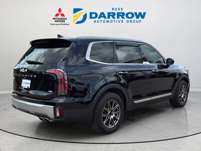 Used 2023 Gray Kia SX image 5