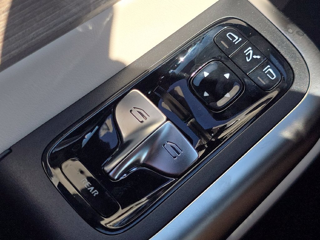 New 2027 MANUFAKTUR Alpine Grey Mercedes-Benz CLA 220 image 57