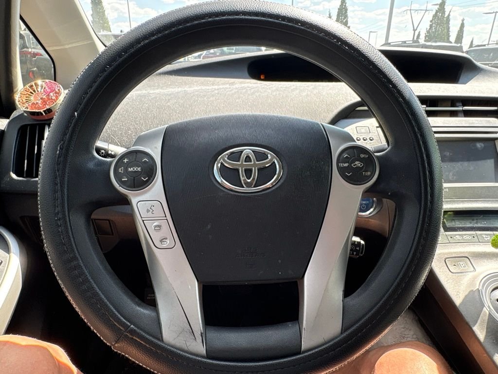 Used 2013 Red Toyota Three image 2