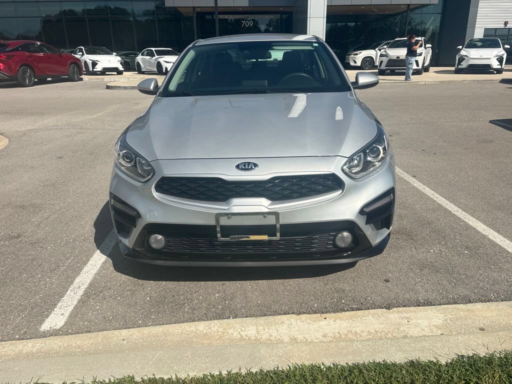 Used 2019 Silky Silver Kia LXS image 2