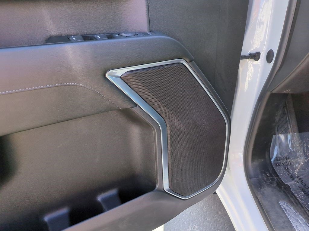 Used 2024 White Chevrolet LT image 12