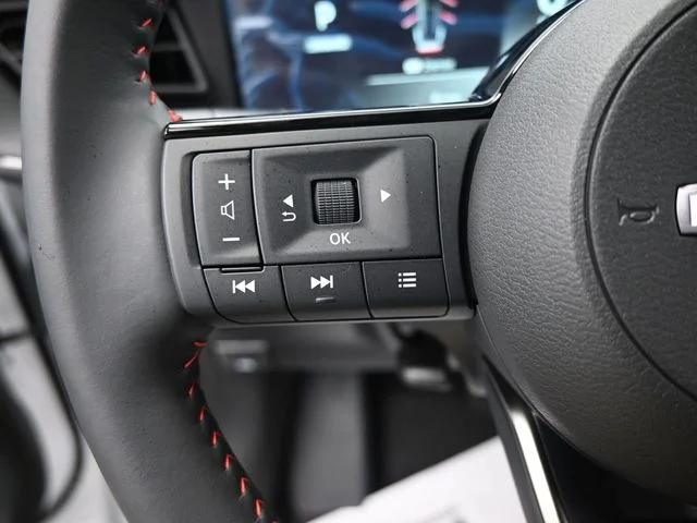 2025 Nissan Kicks SR - Photo 21