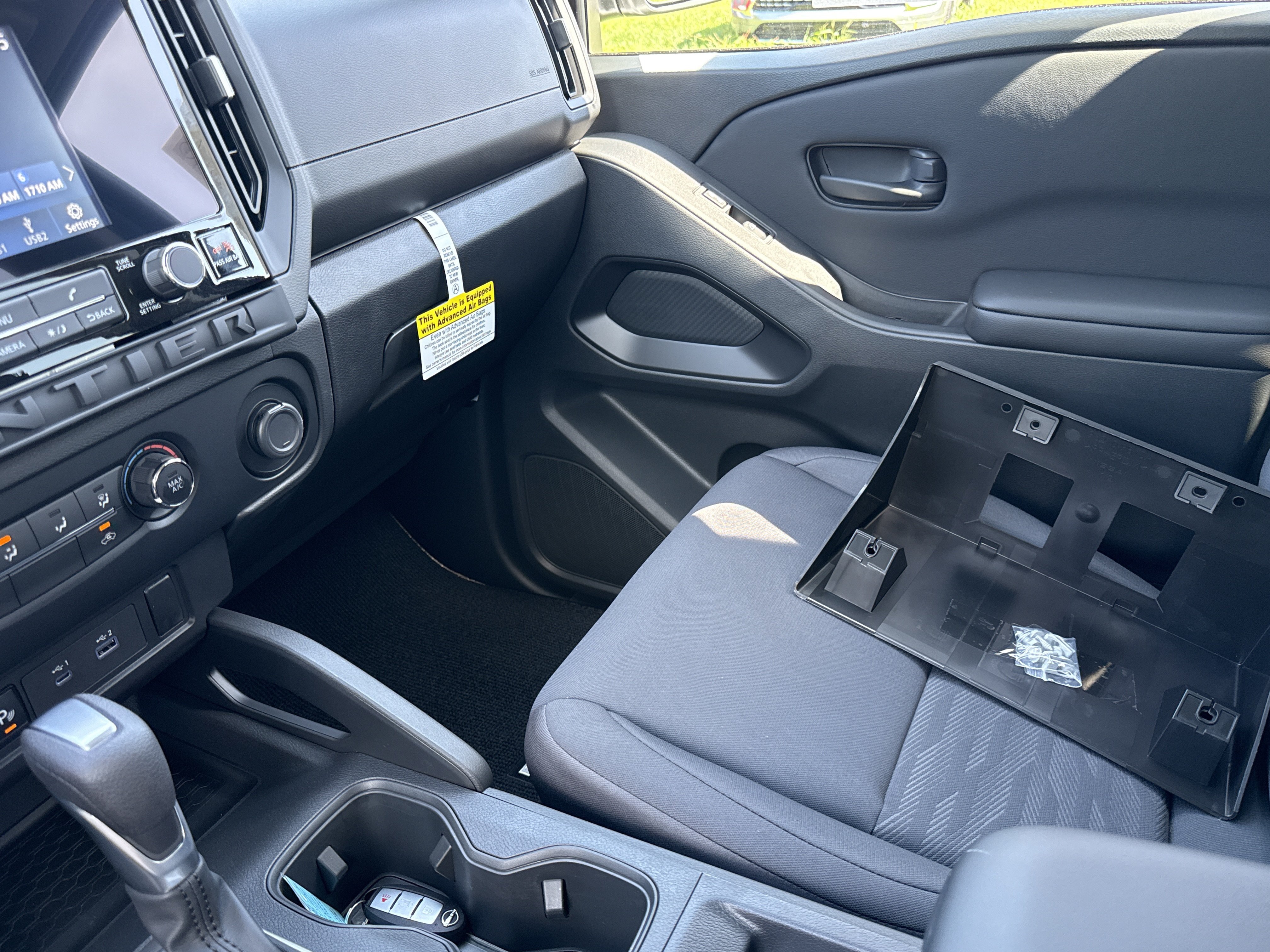 New 2026 Glacier White Nissan Crew Cab S image 16
