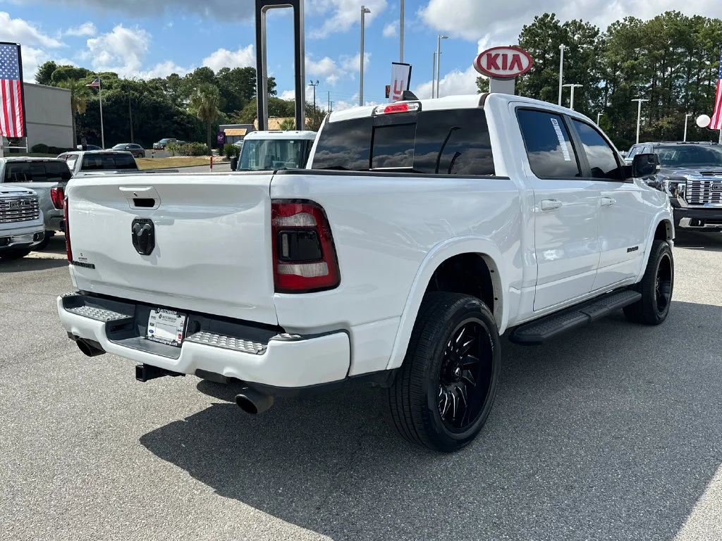 Used 2022 White Ram Laramie image 7