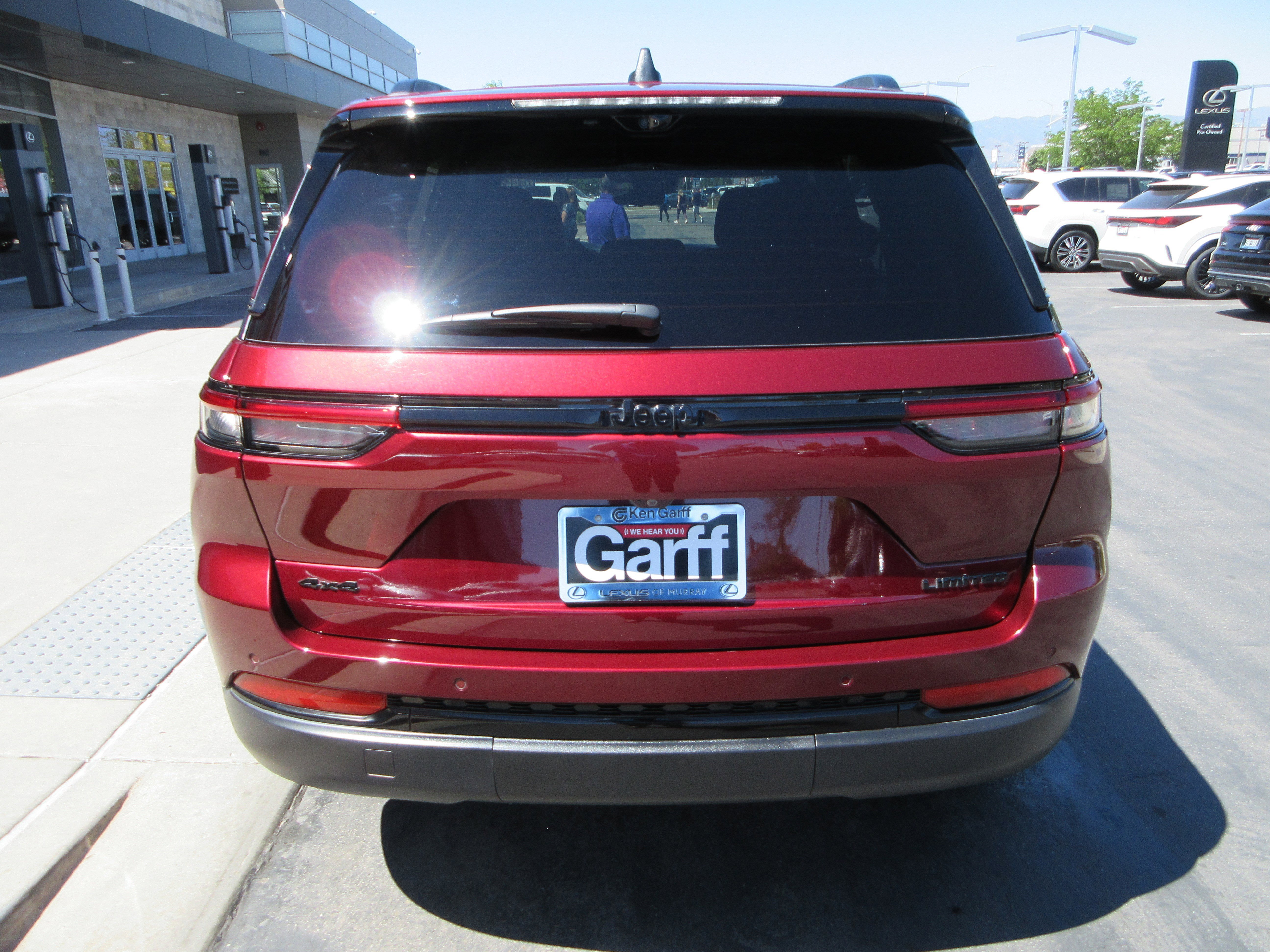 Used 2024 Velvet Red Pearlcoat Jeep Limited image 7