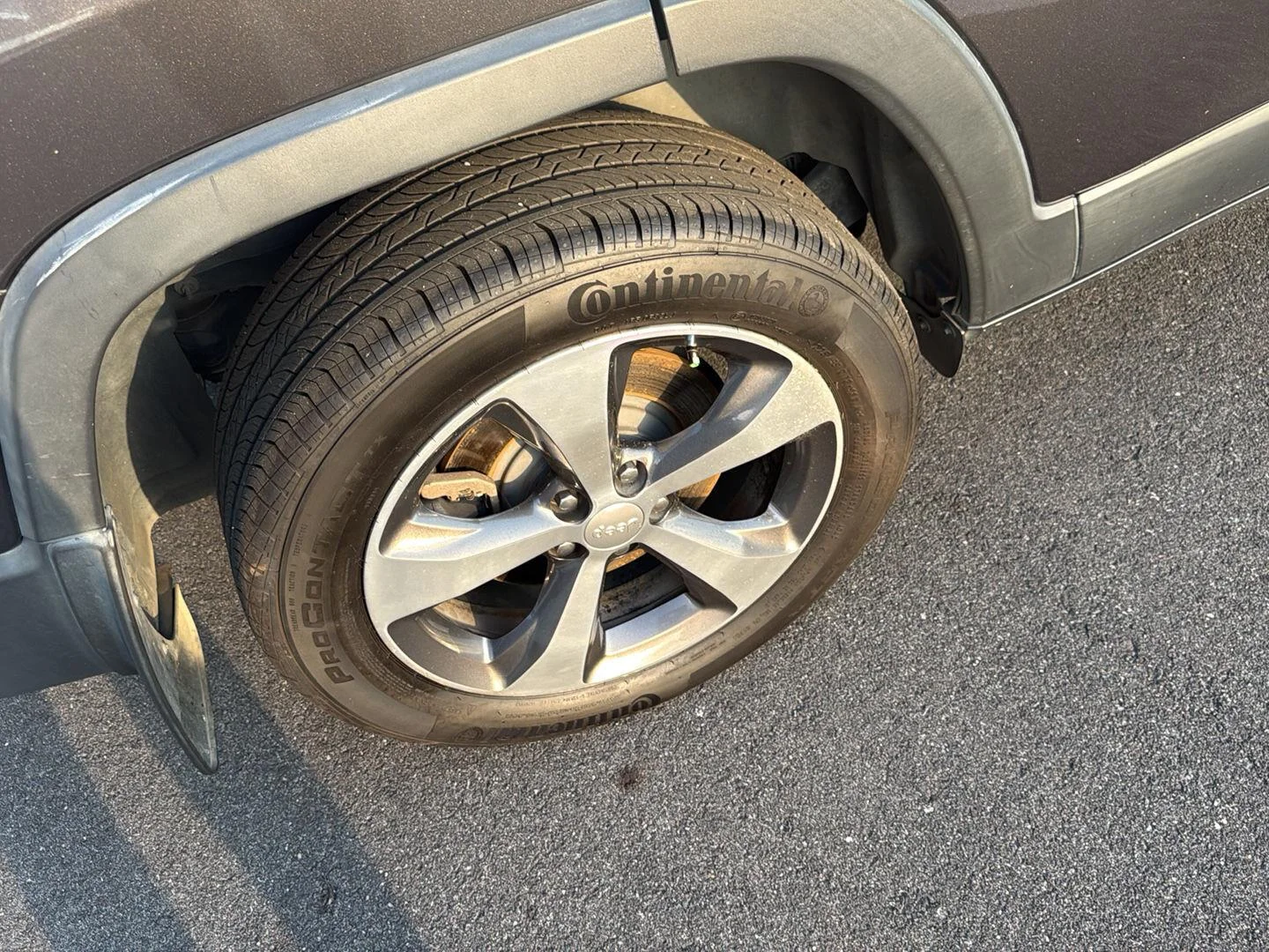 Used 2019 Granite Crystal Metallic Clearcoat Jeep Limited image 13